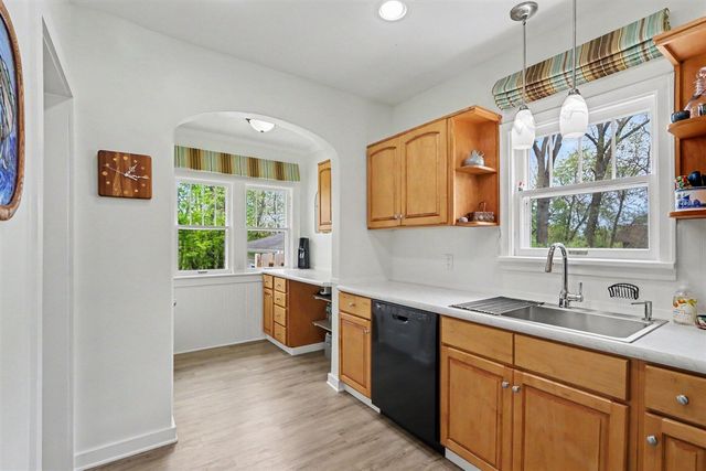 619 Homecrest Avenue, Kalamazoo, MI 49001