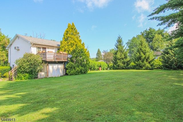 1 Wallkill Ter, Ogdensburg Boro, NJ 07439