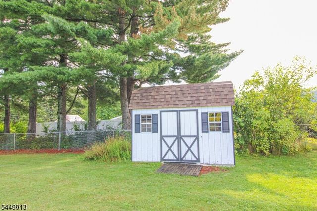 1 Wallkill Ter, Ogdensburg Boro, NJ 07439