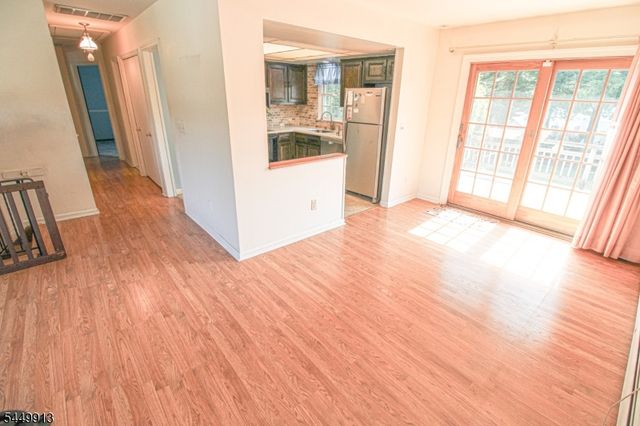 1 Wallkill Ter, Ogdensburg Boro, NJ 07439