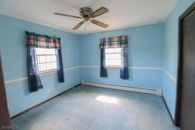1 Wallkill Ter, Ogdensburg Boro, NJ 07439