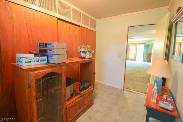 1 Wallkill Ter, Ogdensburg Boro, NJ 07439