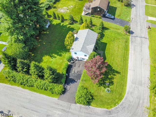 1 Wallkill Ter, Ogdensburg Boro, NJ 07439