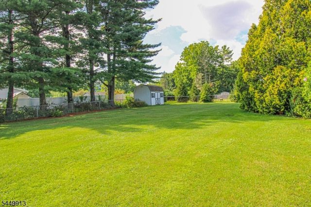 1 Wallkill Ter, Ogdensburg Boro, NJ 07439