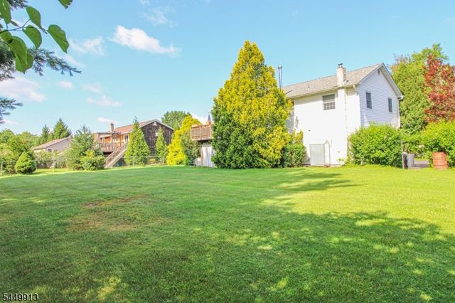 1 Wallkill Ter, Ogdensburg Boro, NJ 07439