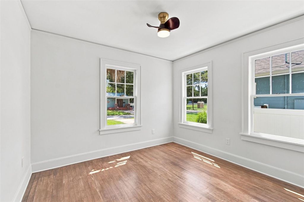 Image 31 of property listing at 315 W HILDA STREET, Tampa, FL 33603