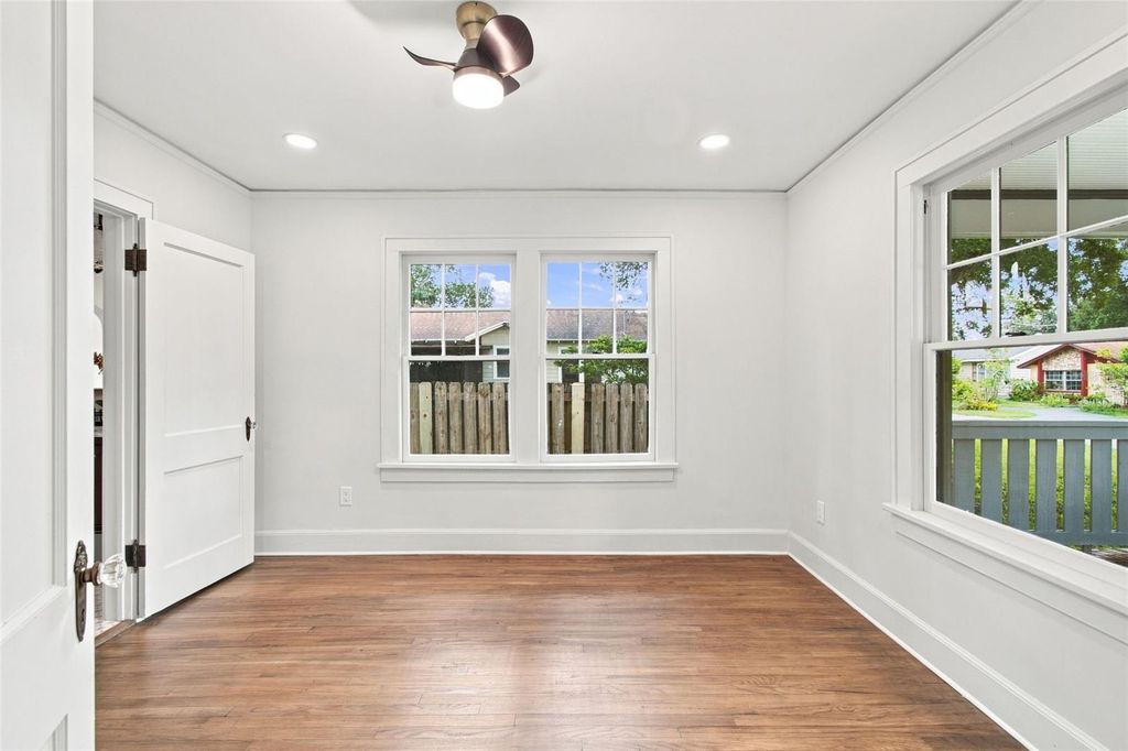 Image 39 of property listing at 315 W HILDA STREET, Tampa, FL 33603