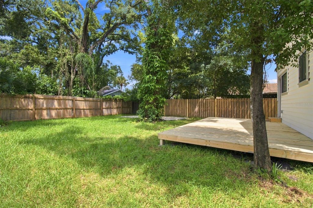 Image 54 of property listing at 315 W HILDA STREET, Tampa, FL 33603