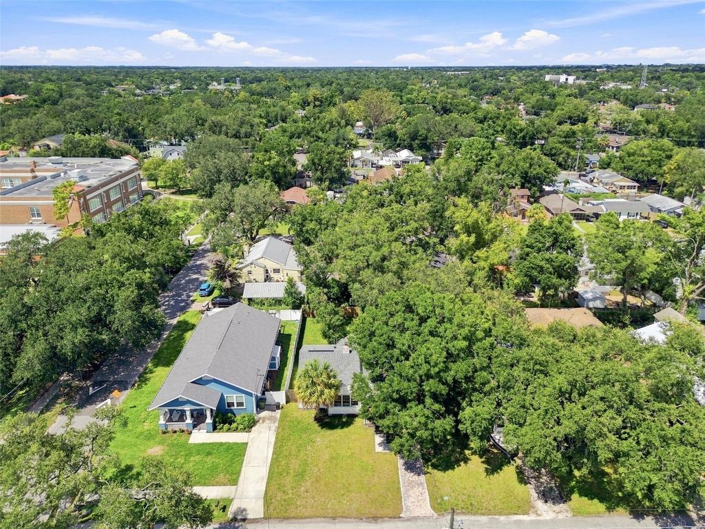 Image 56 of property listing at 315 W HILDA STREET, Tampa, FL 33603