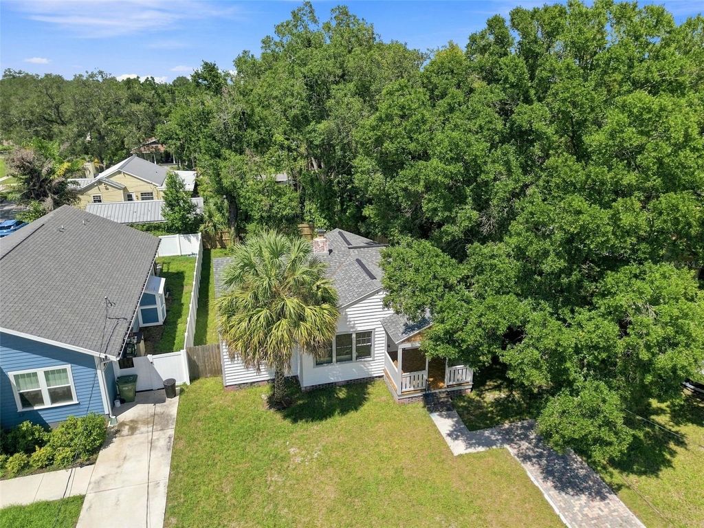 Image 71 of property listing at 315 W HILDA STREET, Tampa, FL 33603