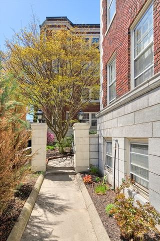 41 Bowdoin Street 28, Cambridge, MA 02138