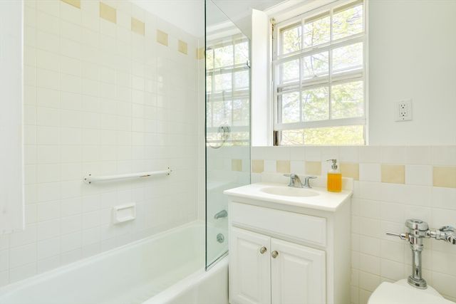 41 Bowdoin Street 28, Cambridge, MA 02138