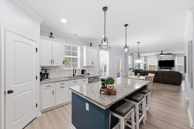 516 Dunswell Drive, Summerville, SC 29486