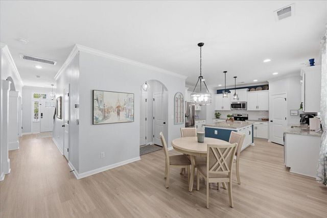 516 Dunswell Drive, Summerville, SC 29486
