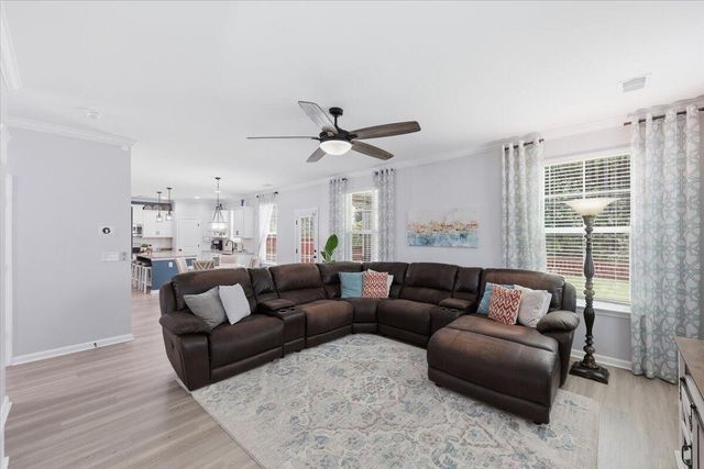 516 Dunswell Drive, Summerville, SC 29486