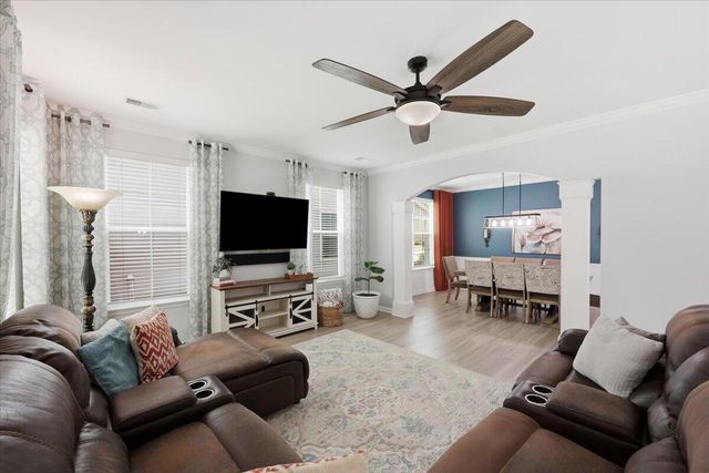 516 Dunswell Drive, Summerville, SC 29486