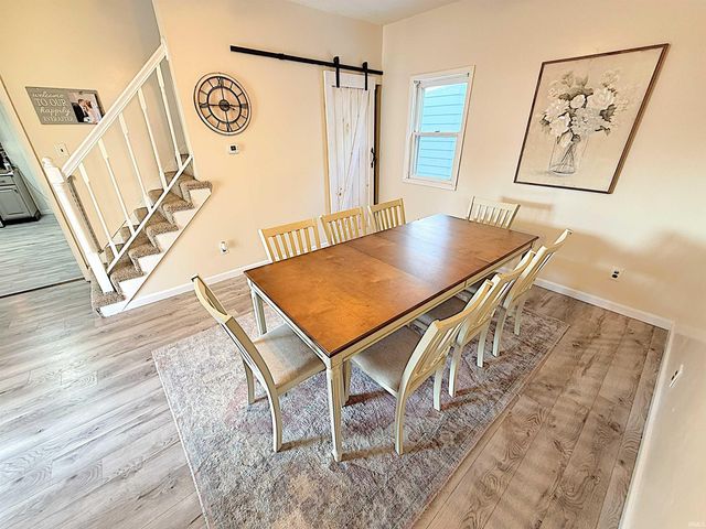 220 N 11th Street, Elwood, IN 46036