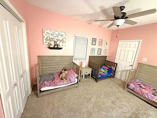 220 N 11th Street, Elwood, IN 46036