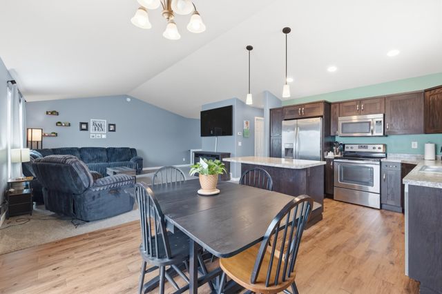 1332 4th Street NW, West Fargo, ND 58078