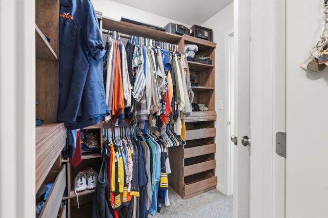 1332 4th Street NW, West Fargo, ND 58078