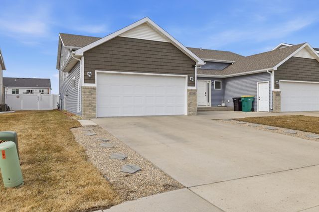 1332 4th Street NW, West Fargo, ND 58078