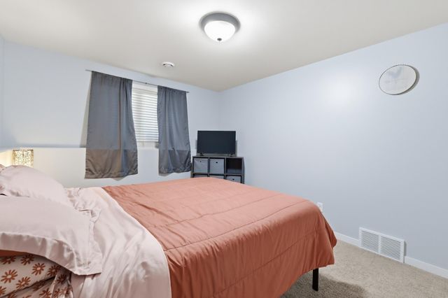 1332 4th Street NW, West Fargo, ND 58078