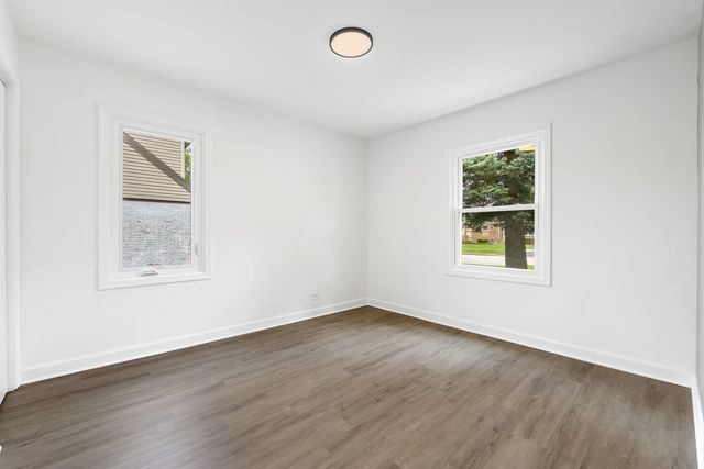 6754 S 78th Avenue, Bridgeview, IL 60455