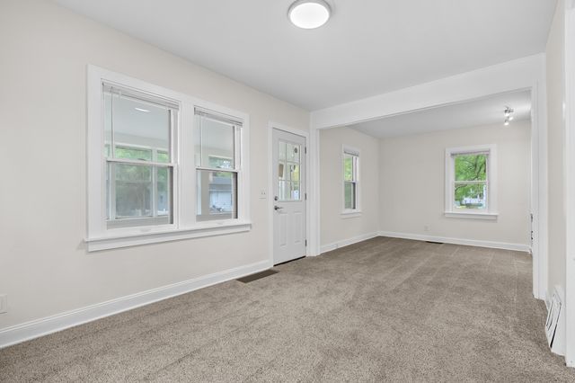 736 Hutchinson Street, Kalamazoo City, MI 49008