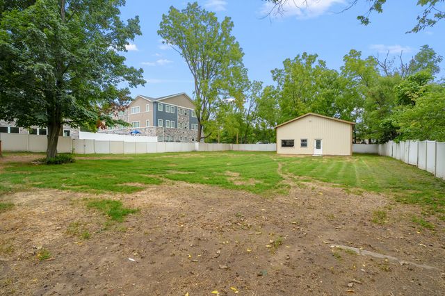 736 Hutchinson Street, Kalamazoo City, MI 49008