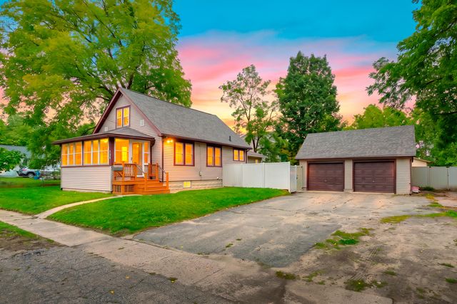 736 Hutchinson Street, Kalamazoo City, MI 49008