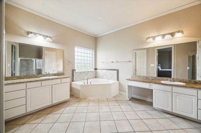 9011 Majesty Lane, Richmond, TX 77469