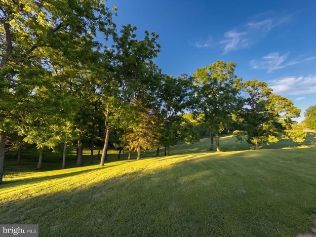 15217 SPARKLIN SPRINGS LN, Airville, PA 17302