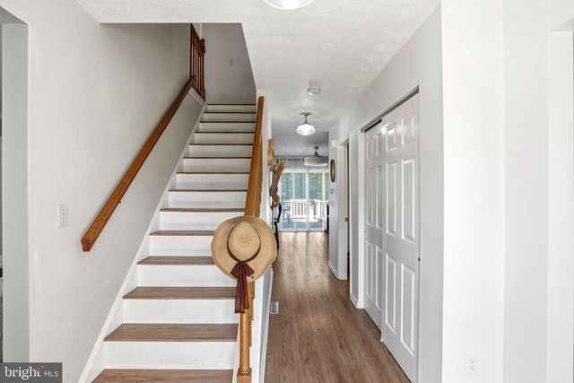 15217 SPARKLIN SPRINGS LN, Airville, PA 17302