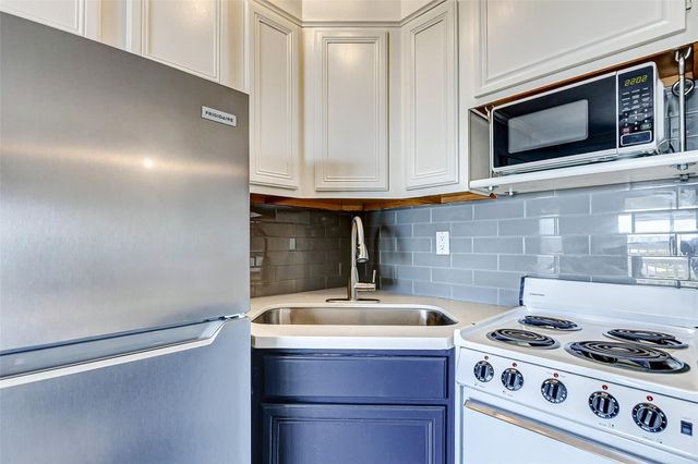 6102 Seawall Boulevard 262, Galveston, TX 77551