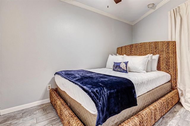 6102 Seawall Boulevard 262, Galveston, TX 77551