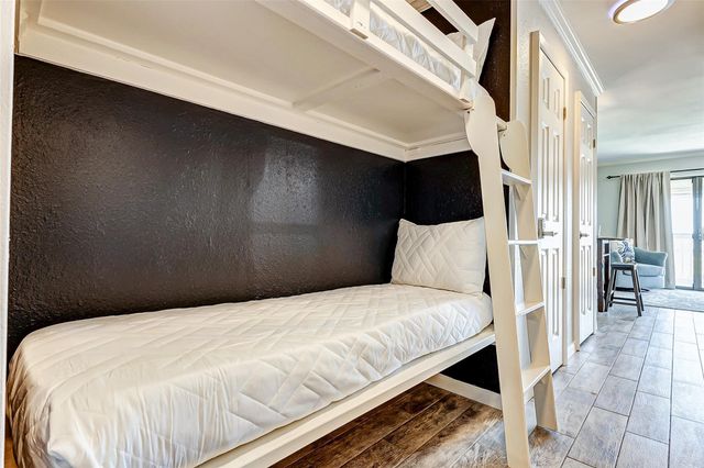 6102 Seawall Boulevard 262, Galveston, TX 77551