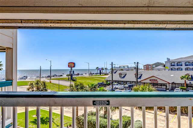 6102 Seawall Boulevard 262, Galveston, TX 77551