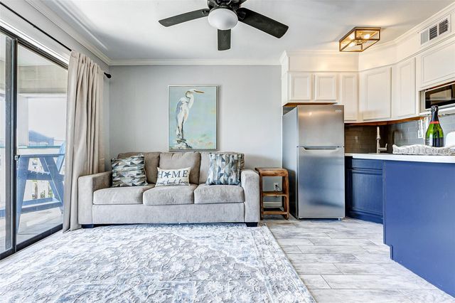 6102 Seawall Boulevard 262, Galveston, TX 77551