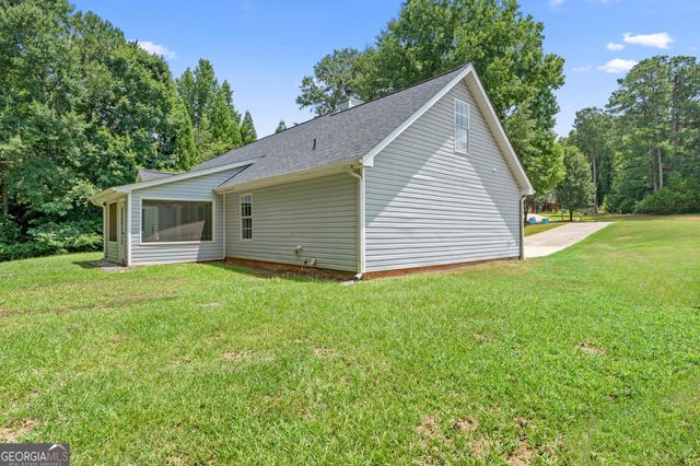 169 Meadow View Drive, Jackson, GA 30233