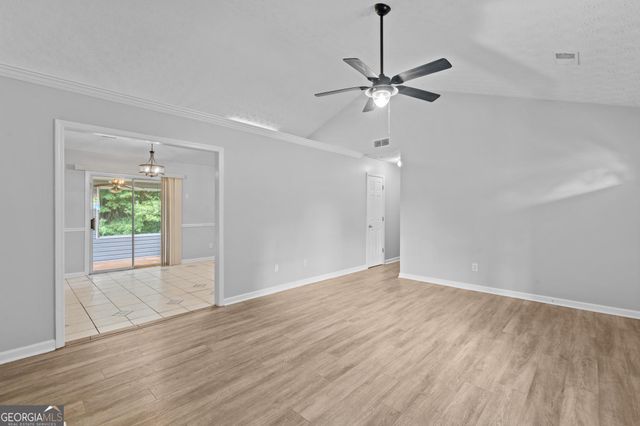 169 Meadow View Drive, Jackson, GA 30233