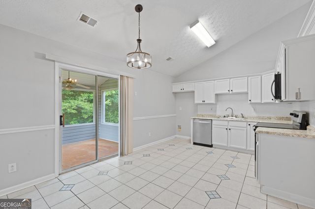 169 Meadow View Drive, Jackson, GA 30233