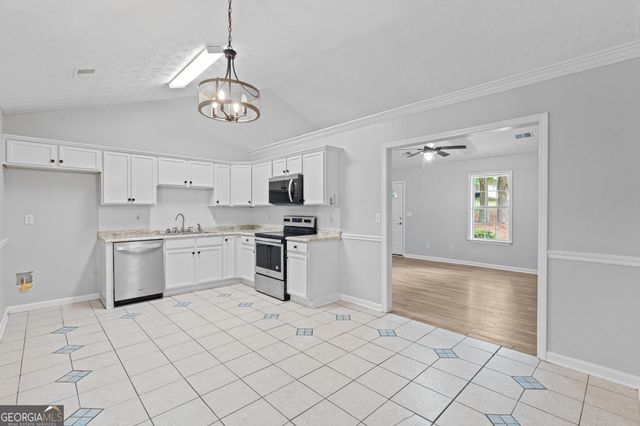 169 Meadow View Drive, Jackson, GA 30233