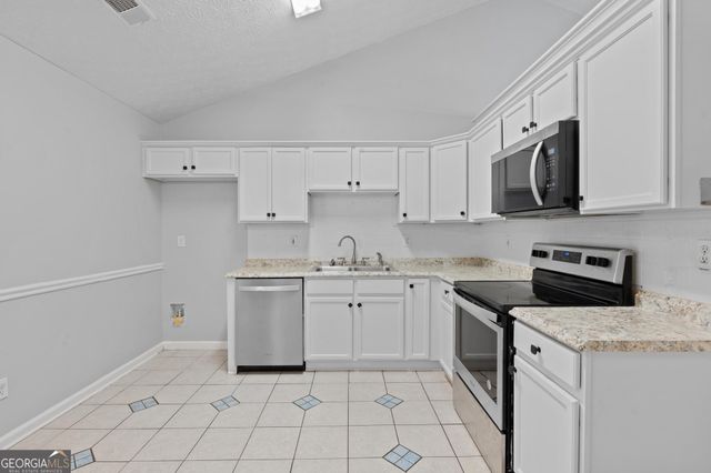 169 Meadow View Drive, Jackson, GA 30233