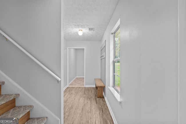 169 Meadow View Drive, Jackson, GA 30233