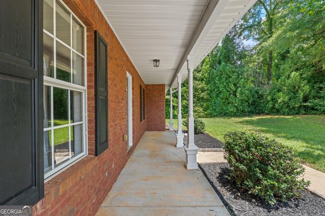 169 Meadow View Drive, Jackson, GA 30233
