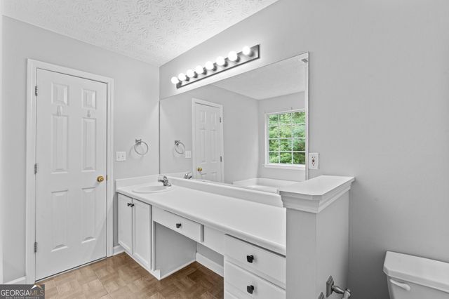 169 Meadow View Drive, Jackson, GA 30233