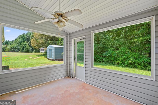 169 Meadow View Drive, Jackson, GA 30233