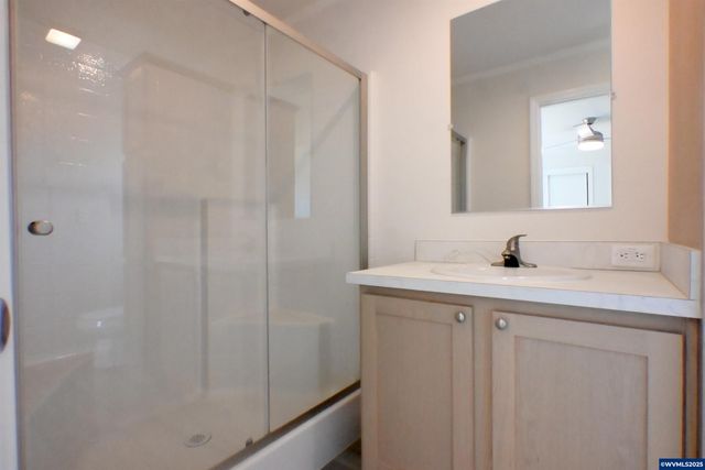 4995 SE Sunnyside Rd W21, Salem, OR 97302