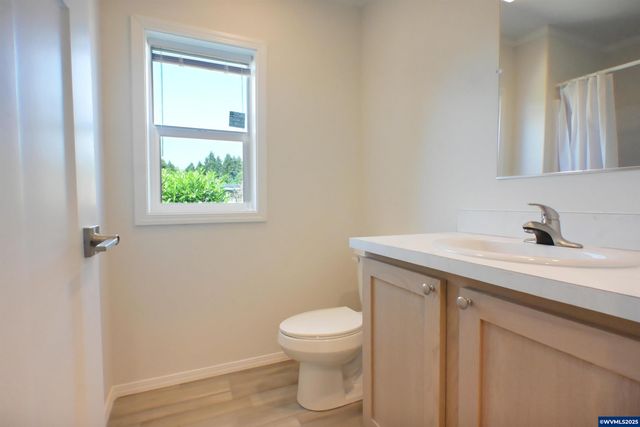 4995 SE Sunnyside Rd W21, Salem, OR 97302