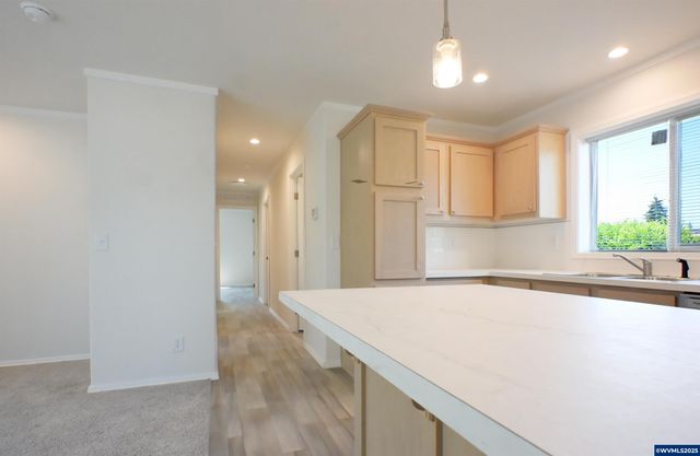 4995 SE Sunnyside Rd W21, Salem, OR 97302